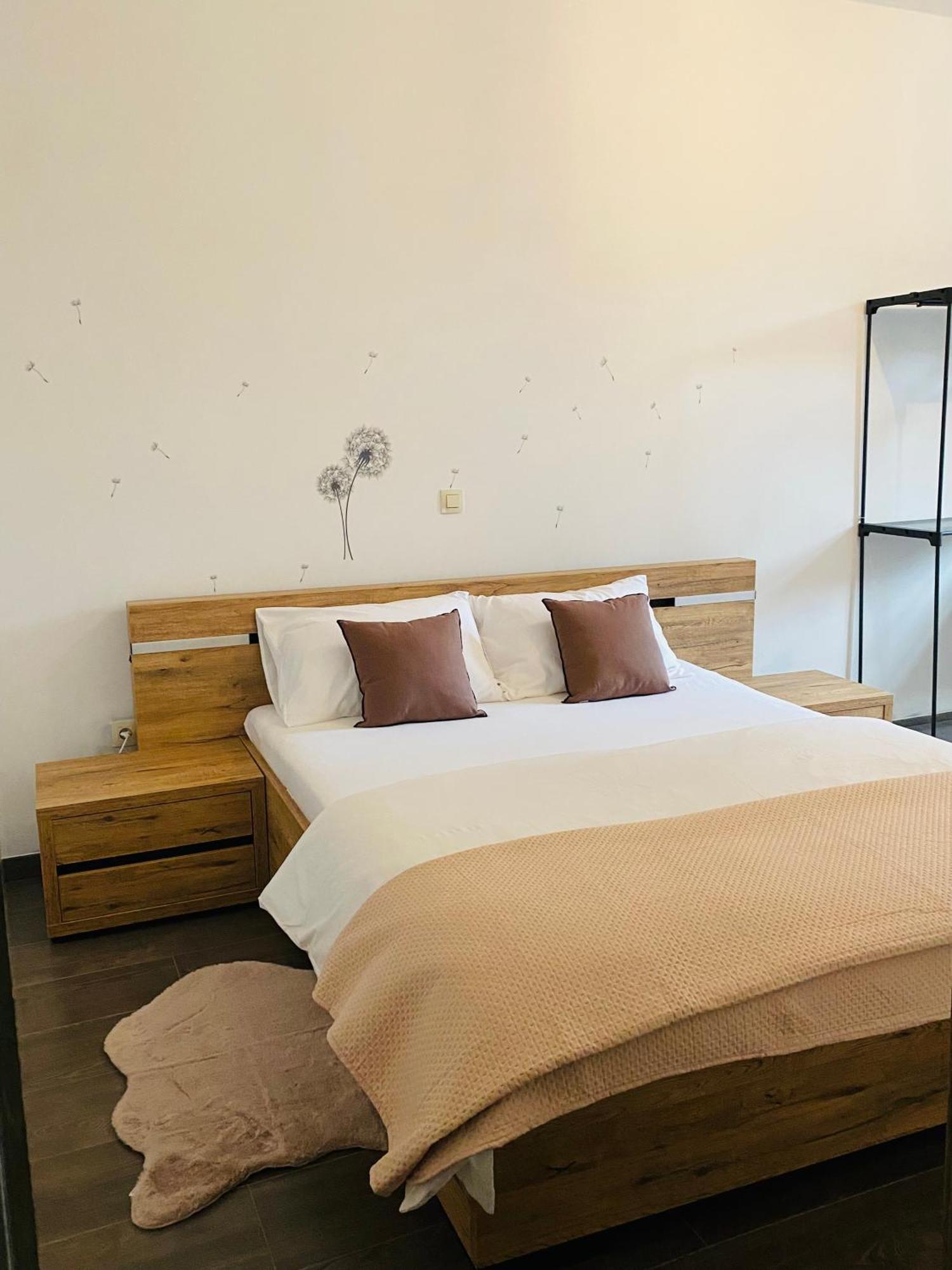 Residence Deluxe ชาร์เลอรัว ภายนอก รูปภาพ