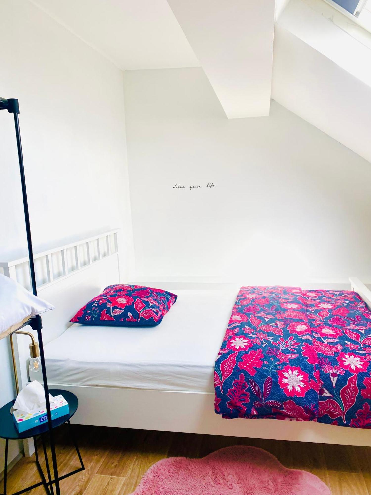 Residence Deluxe ชาร์เลอรัว ภายนอก รูปภาพ