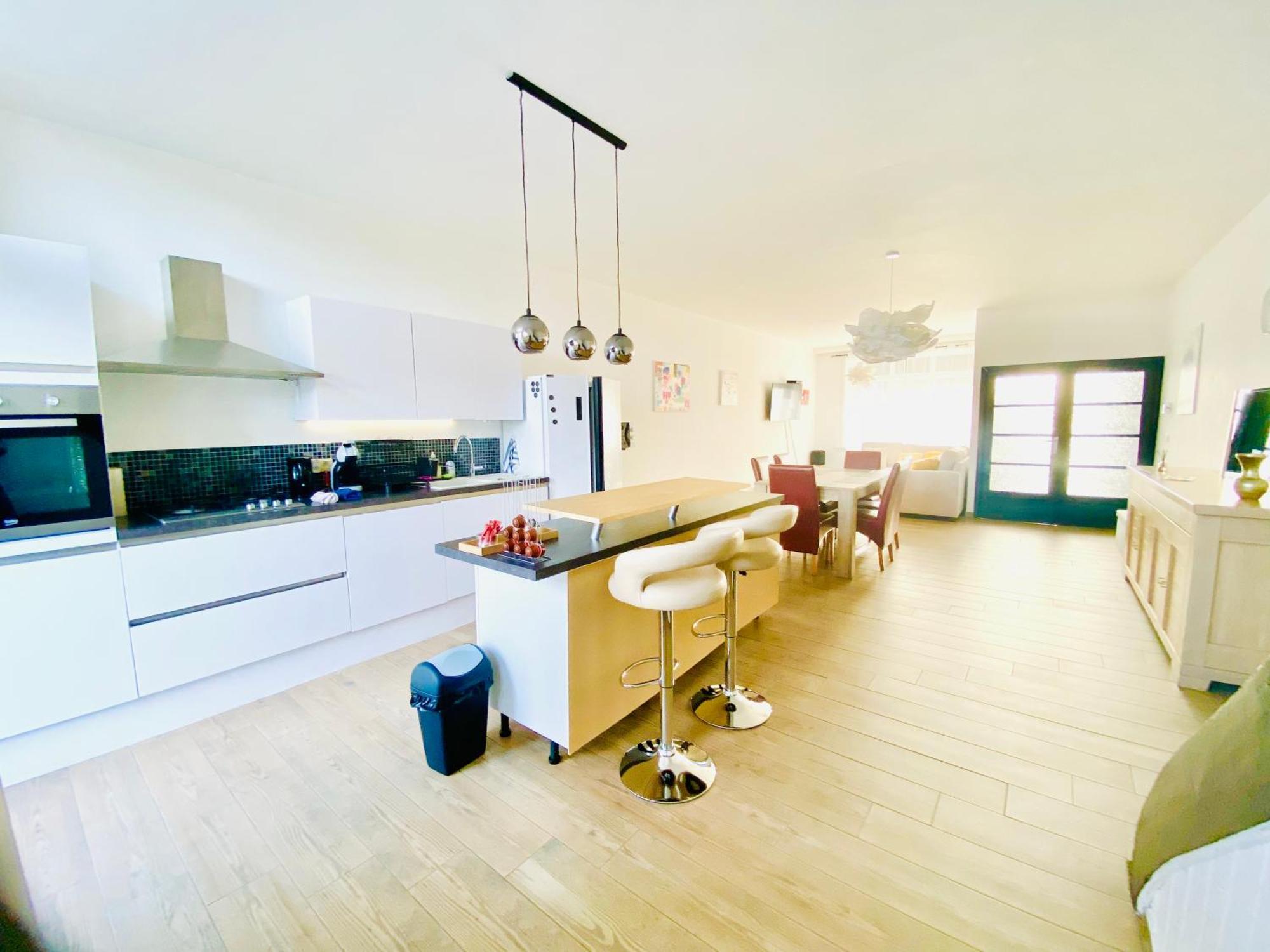 Residence Deluxe ชาร์เลอรัว ภายนอก รูปภาพ