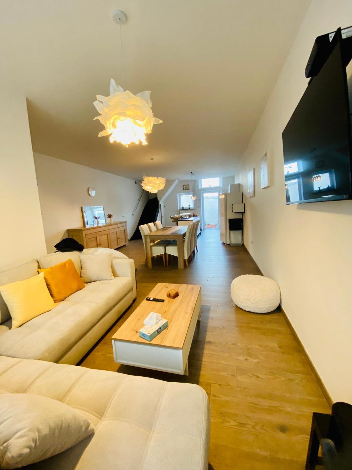 Residence Deluxe ชาร์เลอรัว ภายนอก รูปภาพ