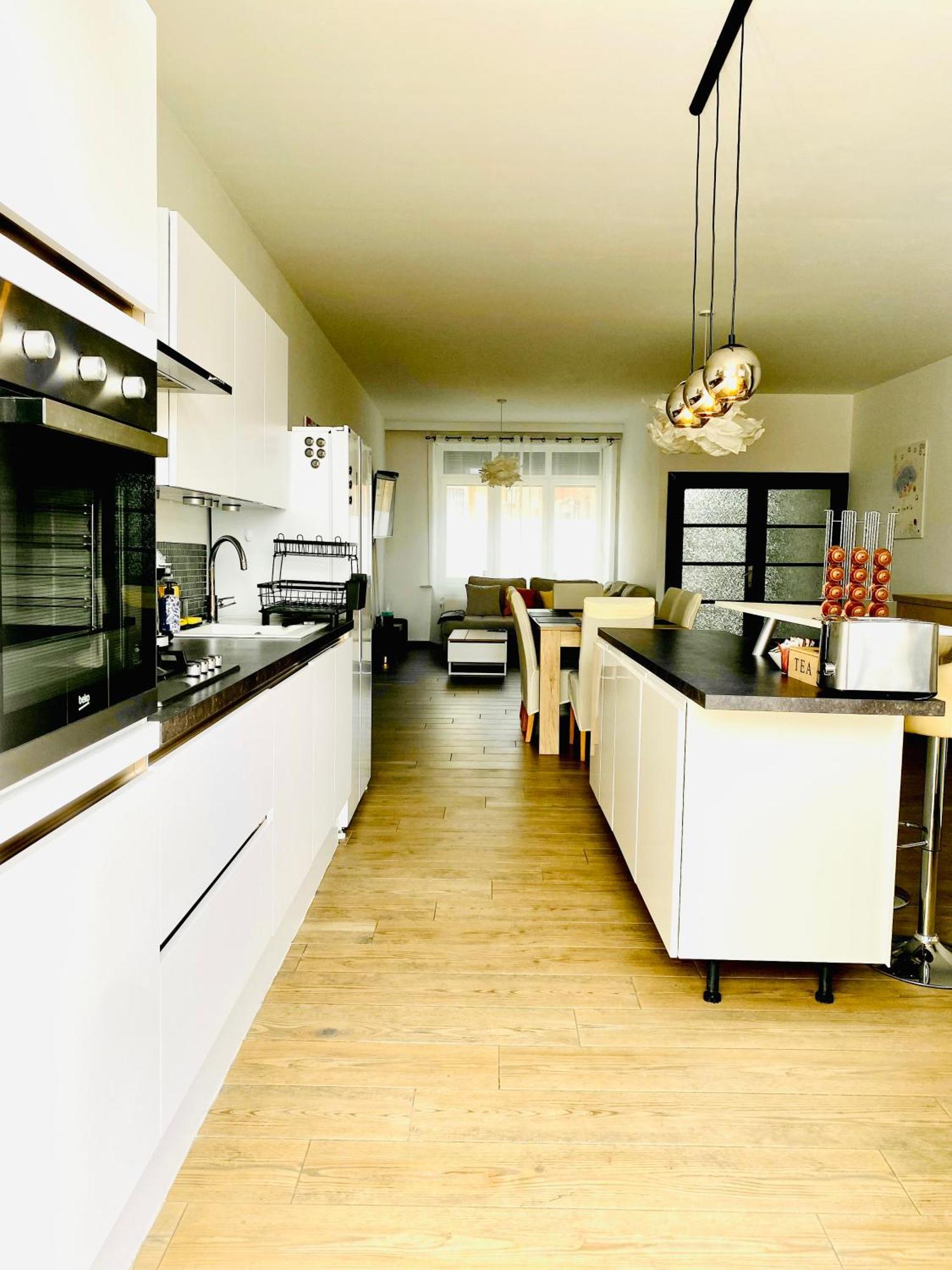 Residence Deluxe ชาร์เลอรัว ภายนอก รูปภาพ